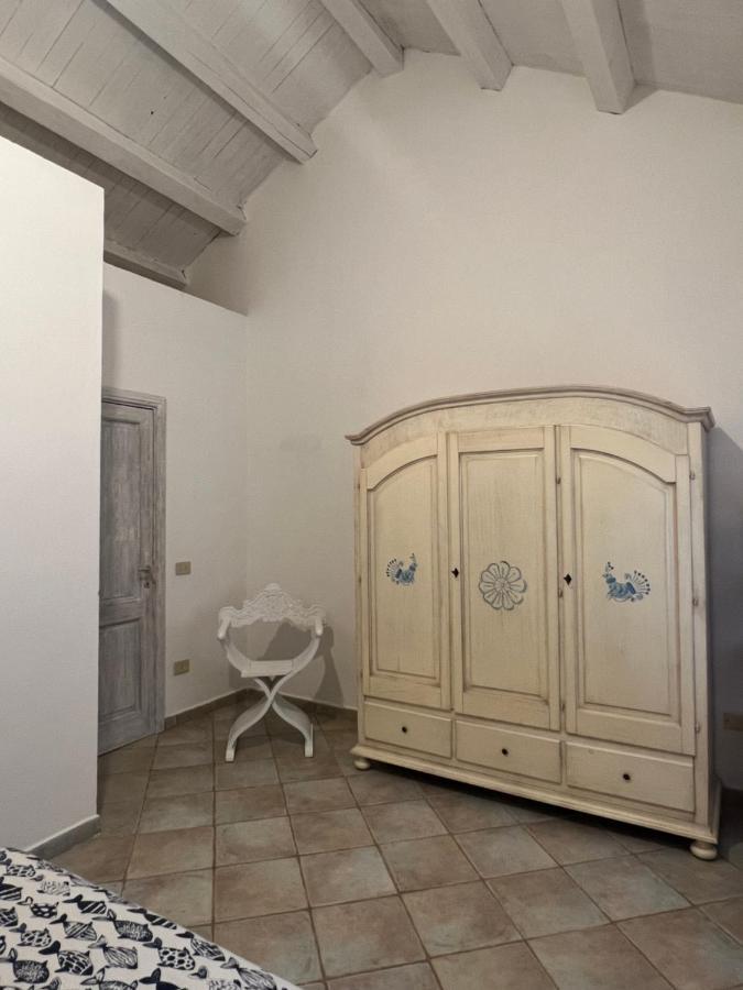 Appartamento Il Caracolo A Cala Francese ラ・マッダレーナ エクステリア 写真